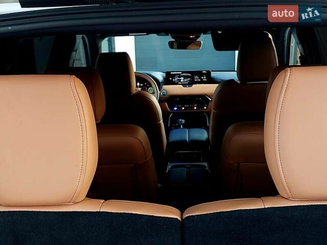 Белый Мазда CX-90, объемом двигателя 3.28 л и пробегом 16 тыс. км за 45500 $, фото 42 на Automoto.ua