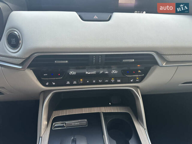 Белый Мазда CX-90, объемом двигателя 3.28 л и пробегом 13 тыс. км за 40000 $, фото 8 на Automoto.ua