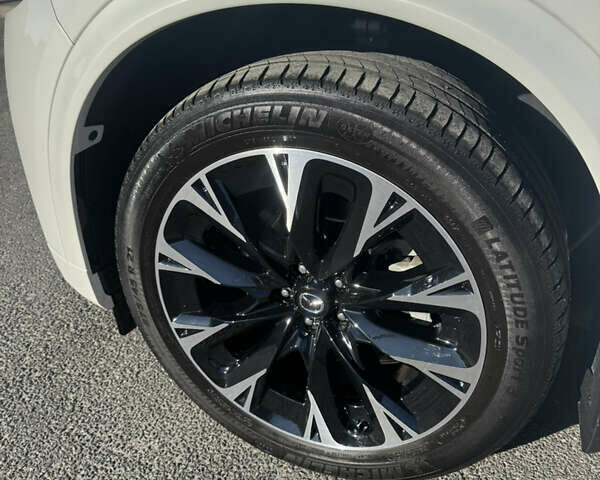 Белый Мазда CX-90, объемом двигателя 3.28 л и пробегом 13 тыс. км за 42500 $, фото 12 на Automoto.ua