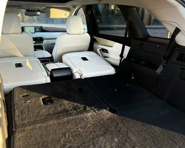 Білий Мазда CX-90, об'ємом двигуна 3.28 л та пробігом 51 тис. км за 42500 $, фото 34 на Automoto.ua