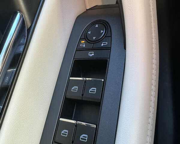 Белый Мазда CX-90, объемом двигателя 3.28 л и пробегом 13 тыс. км за 42500 $, фото 10 на Automoto.ua