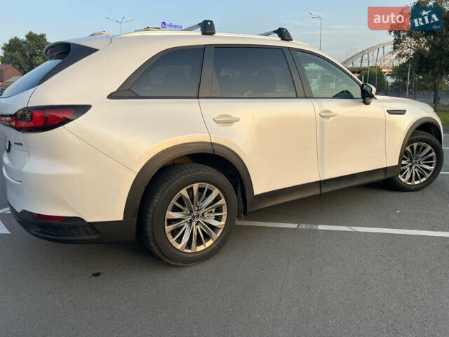 Белый Мазда CX-90, объемом двигателя 3.28 л и пробегом 7 тыс. км за 33400 $, фото 3 на Automoto.ua