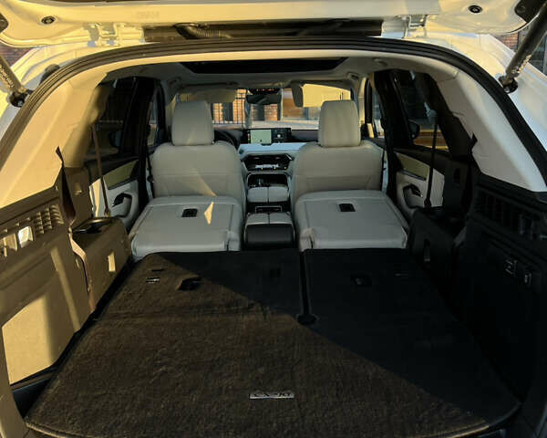 Білий Мазда CX-90, об'ємом двигуна 3.28 л та пробігом 51 тис. км за 42500 $, фото 33 на Automoto.ua