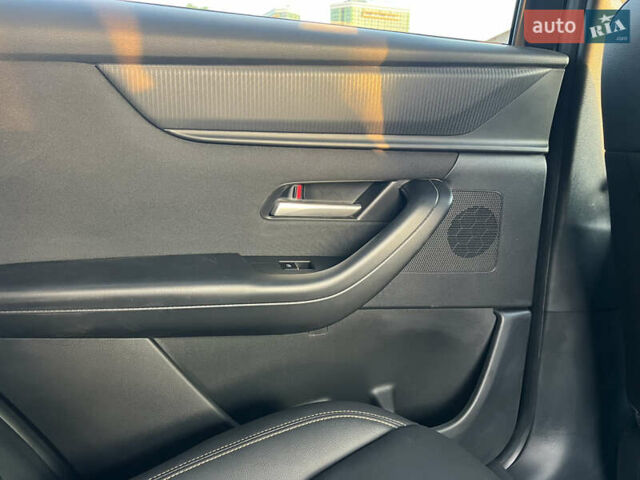 Белый Мазда CX-90, объемом двигателя 3.28 л и пробегом 7 тыс. км за 33400 $, фото 21 на Automoto.ua