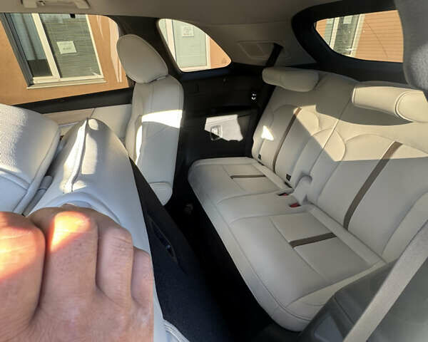 Белый Мазда CX-90, объемом двигателя 3.28 л и пробегом 13 тыс. км за 42500 $, фото 25 на Automoto.ua
