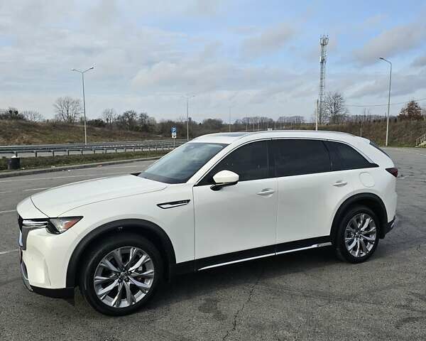 Белый Мазда CX-90, объемом двигателя 3.3 л и пробегом 10 тыс. км за 39800 $, фото 28 на Automoto.ua