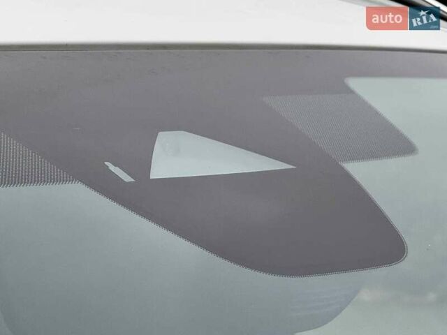 Белый Мазда CX-90, объемом двигателя 3.3 л и пробегом 33 тыс. км за 36000 $, фото 17 на Automoto.ua