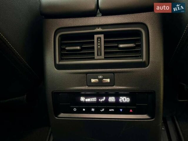 Белый Мазда CX-90, объемом двигателя 3.3 л и пробегом 33 тыс. км за 36000 $, фото 44 на Automoto.ua