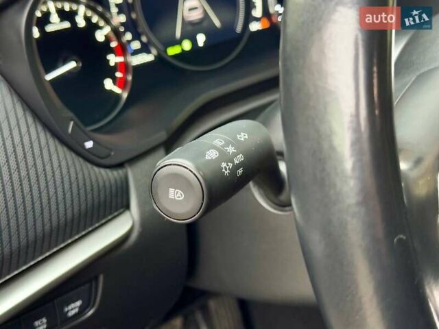 Белый Мазда CX-90, объемом двигателя 3.3 л и пробегом 33 тыс. км за 36000 $, фото 34 на Automoto.ua