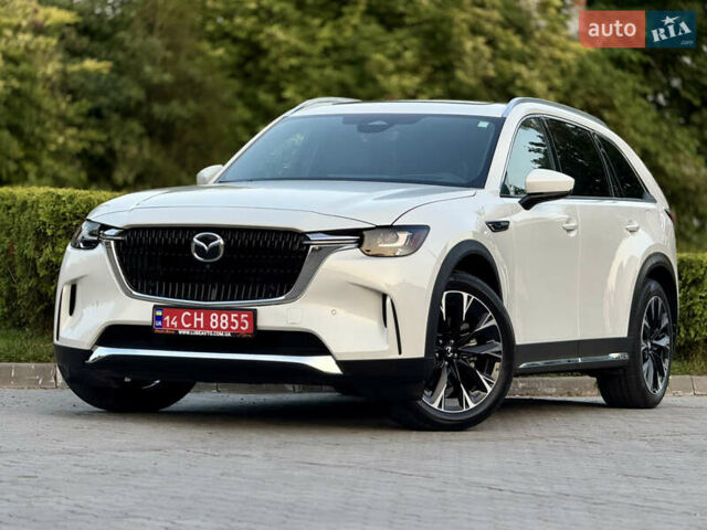 Белый Мазда CX-90, объемом двигателя 2.49 л и пробегом 17 тыс. км за 39850 $, фото 2 на Automoto.ua