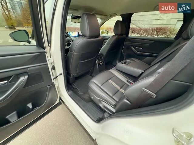 Белый Мазда CX-90, объемом двигателя 3.3 л и пробегом 33 тыс. км за 36000 $, фото 38 на Automoto.ua