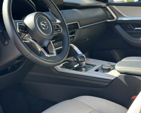Білий Мазда CX-90, об'ємом двигуна 2.49 л та пробігом 25 тис. км за 43000 $, фото 11 на Automoto.ua