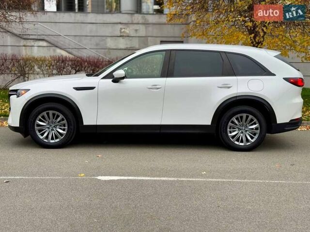 Белый Мазда CX-90, объемом двигателя 3.3 л и пробегом 33 тыс. км за 36000 $, фото 5 на Automoto.ua