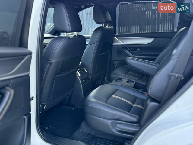 Белый Мазда CX-90, объемом двигателя 2.49 л и пробегом 17 тыс. км за 39850 $, фото 50 на Automoto.ua