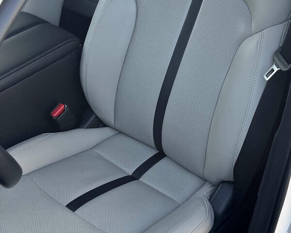 Білий Мазда CX-90, об'ємом двигуна 2.49 л та пробігом 33 тис. км за 39000 $, фото 16 на Automoto.ua