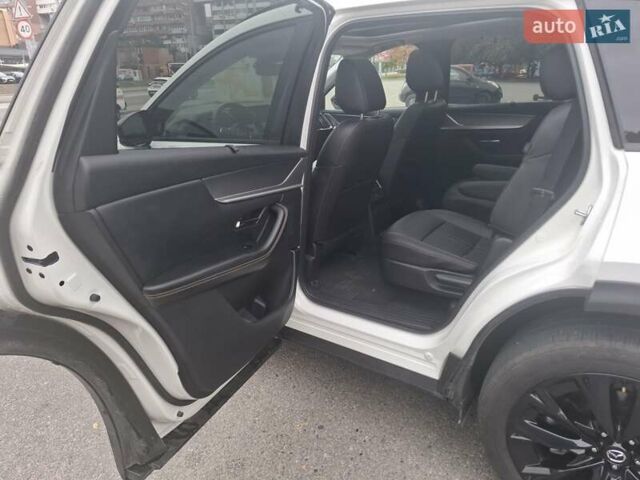 Мазда CX-90 2024 в Днепре (Днепропетровске) на Automoto.ua Белый Мазда CX-90, объемом двигателя 3.28 л и пробегом 8 тыс. км за 39300 $, фото 11 на Automoto.ua
