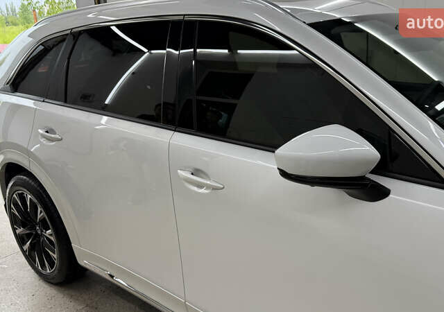 Белый Мазда CX-90, объемом двигателя 3.28 л и пробегом 30 тыс. км за 46200 $, фото 6 на Automoto.ua