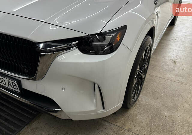 Белый Мазда CX-90, объемом двигателя 3.28 л и пробегом 30 тыс. км за 46200 $, фото 2 на Automoto.ua