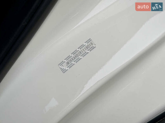 Белый Мазда CX-90, объемом двигателя 3.3 л и пробегом 33 тыс. км за 36000 $, фото 26 на Automoto.ua