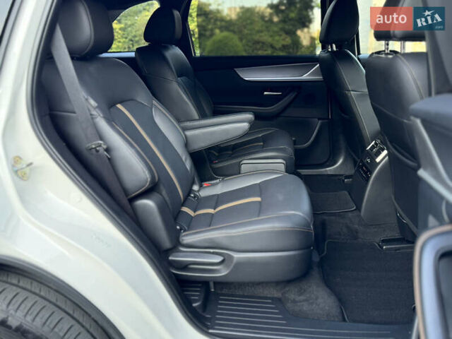 Белый Мазда CX-90, объемом двигателя 2.49 л и пробегом 17 тыс. км за 39850 $, фото 75 на Automoto.ua
