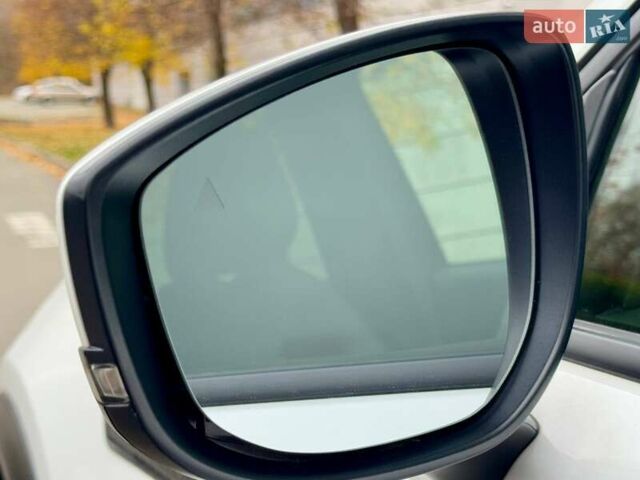 Белый Мазда CX-90, объемом двигателя 3.3 л и пробегом 33 тыс. км за 36000 $, фото 18 на Automoto.ua