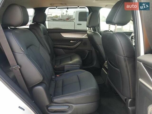 Білий Мазда CX-90, об'ємом двигуна 3.28 л та пробігом 17 тис. км за 14800 $, фото 10 на Automoto.ua