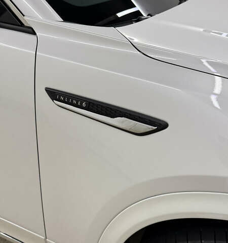 Белый Мазда CX-90, объемом двигателя 3.28 л и пробегом 30 тыс. км за 46200 $, фото 5 на Automoto.ua