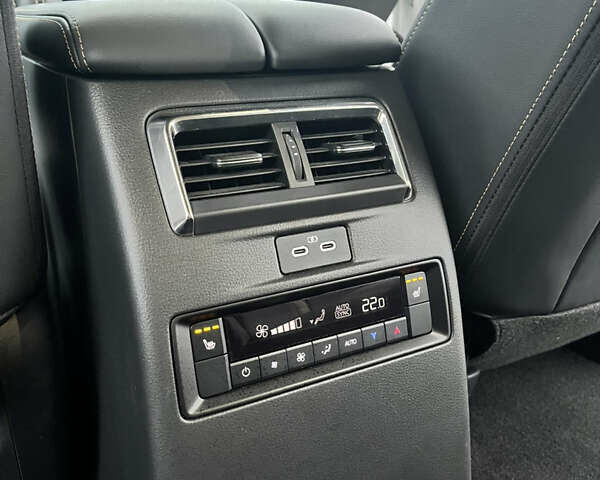 Белый Мазда CX-90, объемом двигателя 3.28 л и пробегом 10 тыс. км за 43000 $, фото 25 на Automoto.ua