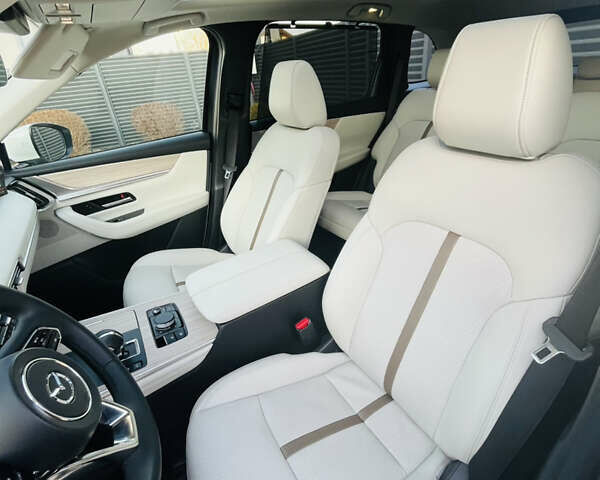 Белый Мазда CX-90, объемом двигателя 3.28 л и пробегом 2 тыс. км за 42999 $, фото 11 на Automoto.ua
