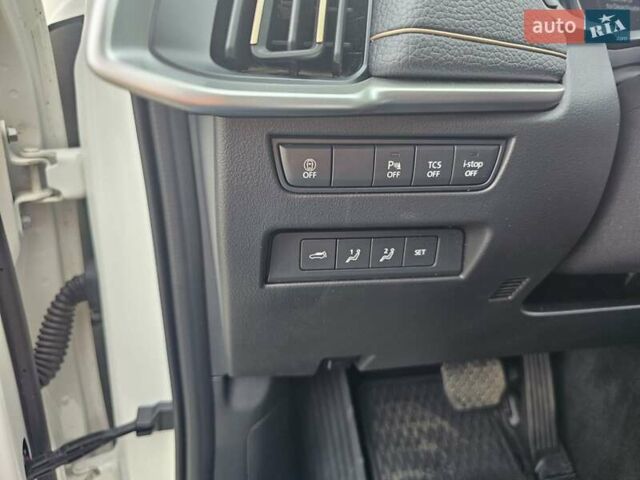 Белый Мазда CX-90, объемом двигателя 3.3 л и пробегом 10 тыс. км за 39800 $, фото 14 на Automoto.ua