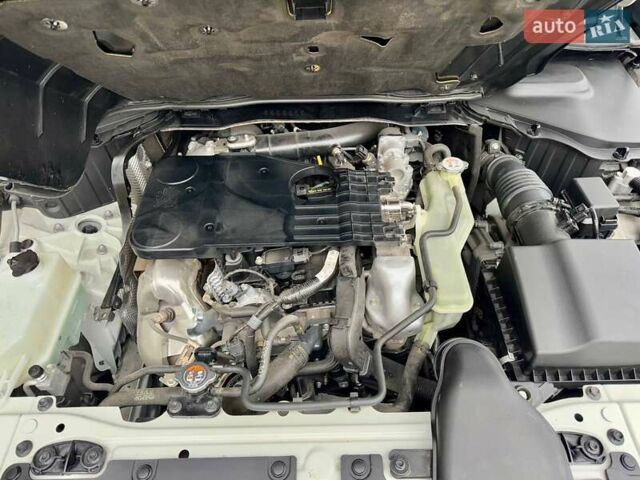 Белый Мазда CX-90, объемом двигателя 3.3 л и пробегом 33 тыс. км за 36000 $, фото 24 на Automoto.ua