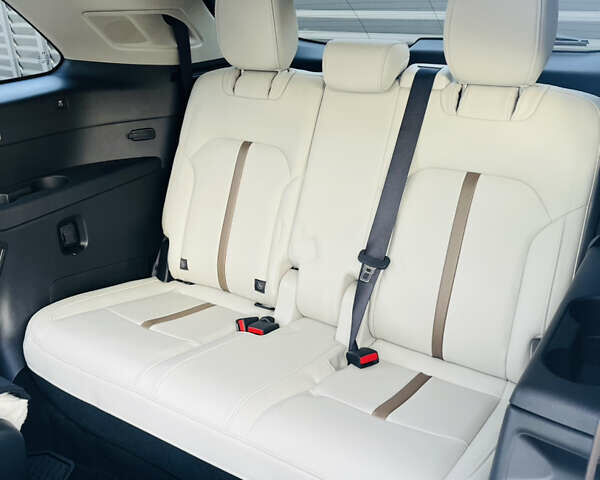 Белый Мазда CX-90, объемом двигателя 3.28 л и пробегом 2 тыс. км за 42999 $, фото 14 на Automoto.ua