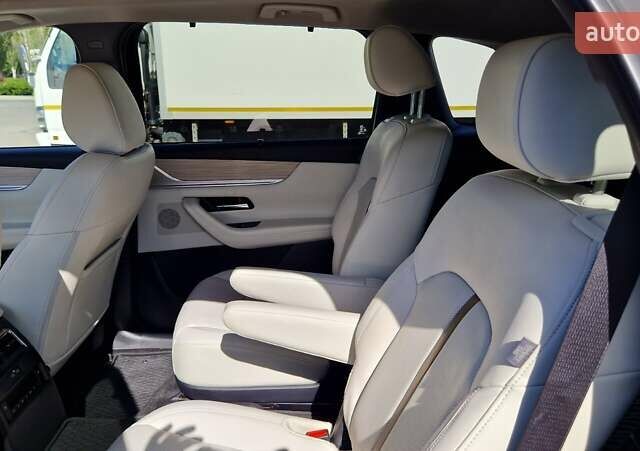 Бежевый Мазда CX-90, объемом двигателя 2.5 л и пробегом 19 тыс. км за 38500 $, фото 16 на Automoto.ua
