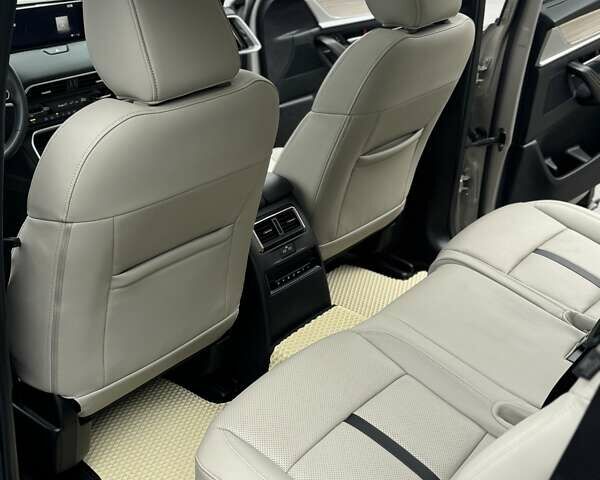 Бежевый Мазда CX-90, объемом двигателя 3.28 л и пробегом 51 тыс. км за 45000 $, фото 55 на Automoto.ua