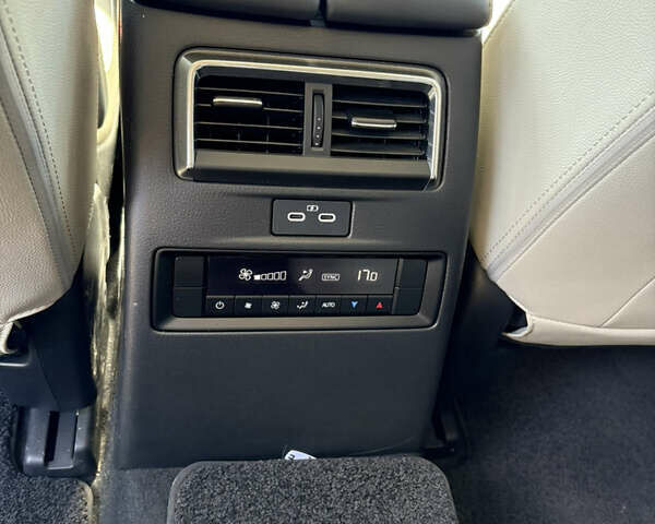 Бежевый Мазда CX-90, объемом двигателя 2.49 л и пробегом 10 тыс. км за 39900 $, фото 15 на Automoto.ua