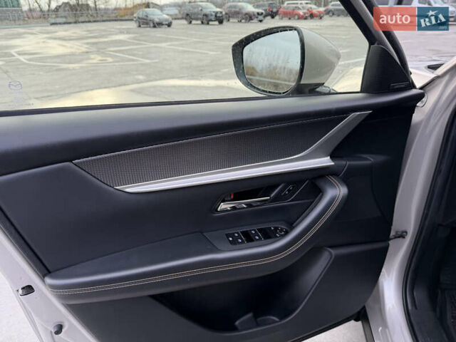 Бежевый Мазда CX-90, объемом двигателя 3.28 л и пробегом 46 тыс. км за 41900 $, фото 18 на Automoto.ua