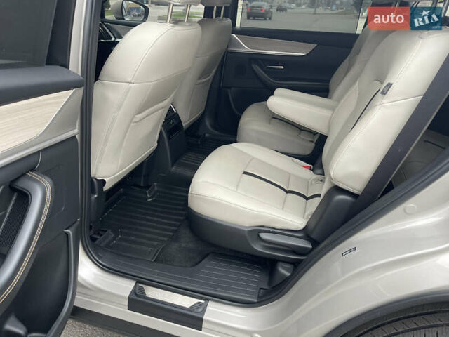 Бежевий Мазда CX-90, об'ємом двигуна 2.5 л та пробігом 5 тис. км за 47000 $, фото 25 на Automoto.ua