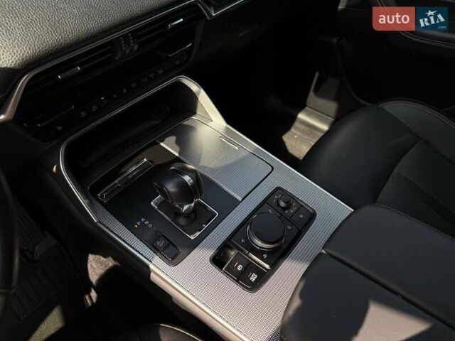 Чорний Мазда CX-90, об'ємом двигуна 3.28 л та пробігом 26 тис. км за 37900 $, фото 13 на Automoto.ua