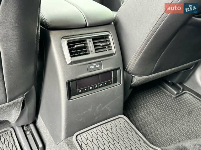 Черный Мазда CX-90, объемом двигателя 3.3 л и пробегом 29 тыс. км за 35300 $, фото 35 на Automoto.ua