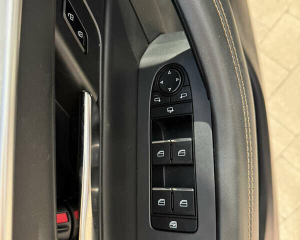 Красный Мазда CX-90, объемом двигателя 3.3 л и пробегом 26 тыс. км за 48000 $, фото 65 на Automoto.ua