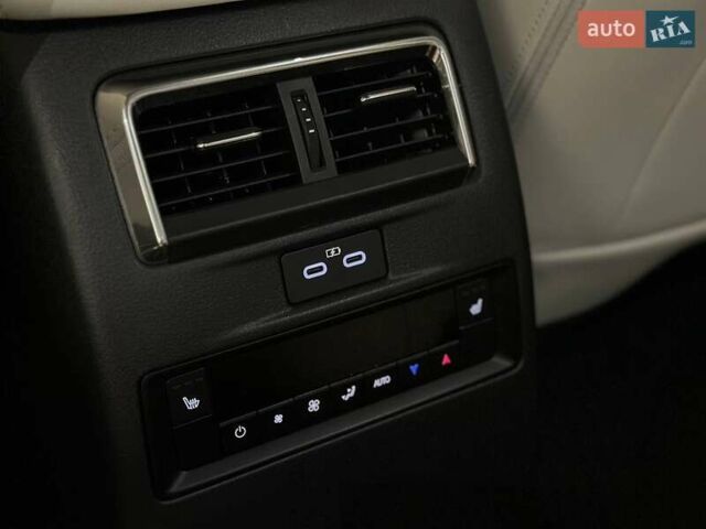 Червоний Мазда CX-90, об'ємом двигуна 2.49 л та пробігом 18 тис. км за 39990 $, фото 33 на Automoto.ua