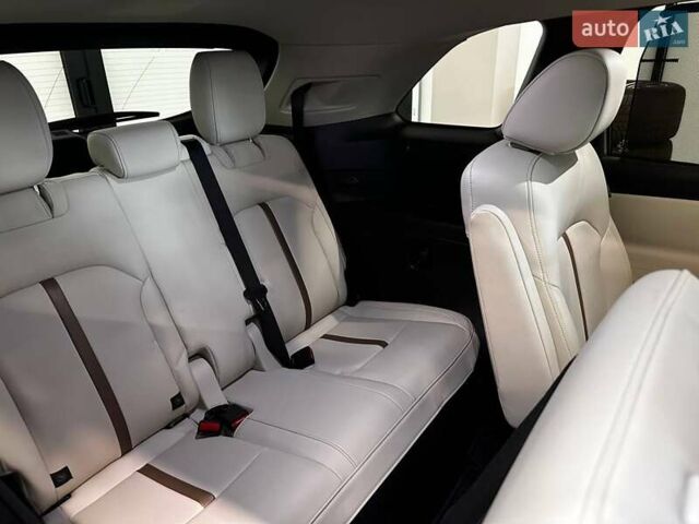 Червоний Мазда CX-90, об'ємом двигуна 2.49 л та пробігом 18 тис. км за 39990 $, фото 40 на Automoto.ua