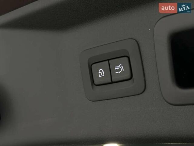 Красный Мазда CX-90, объемом двигателя 2.49 л и пробегом 18 тыс. км за 38990 $, фото 46 на Automoto.ua