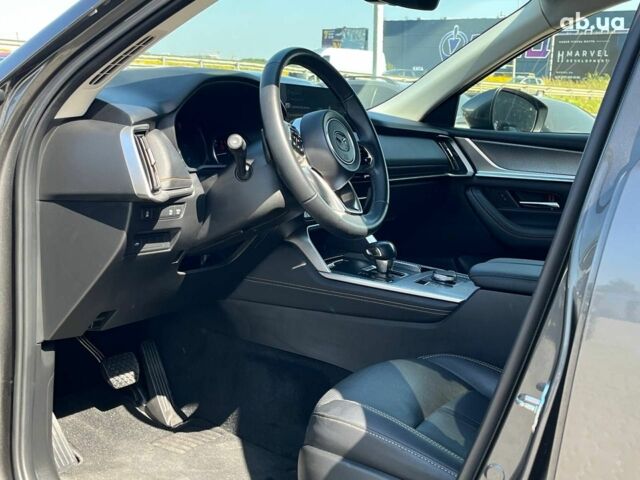 Серый Мазда CX-90, объемом двигателя 3.3 л и пробегом 18 тыс. км за 32790 $, фото 45 на Automoto.ua