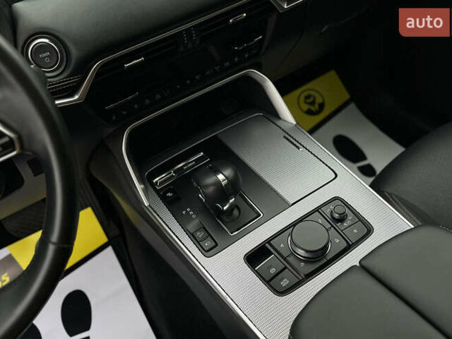 Сірий Мазда CX-90, об'ємом двигуна 2.49 л та пробігом 25 тис. км за 45999 $, фото 15 на Automoto.ua