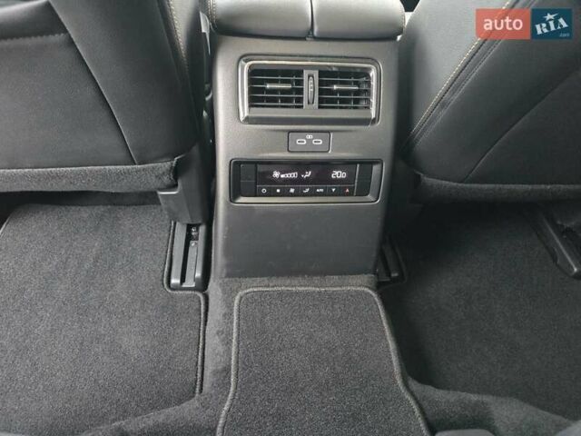 Сірий Мазда CX-90, об'ємом двигуна 3.28 л та пробігом 17 тис. км за 42000 $, фото 16 на Automoto.ua