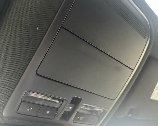 Серый Мазда CX-90, объемом двигателя 3.28 л и пробегом 19 тыс. км за 42999 $, фото 53 на Automoto.ua