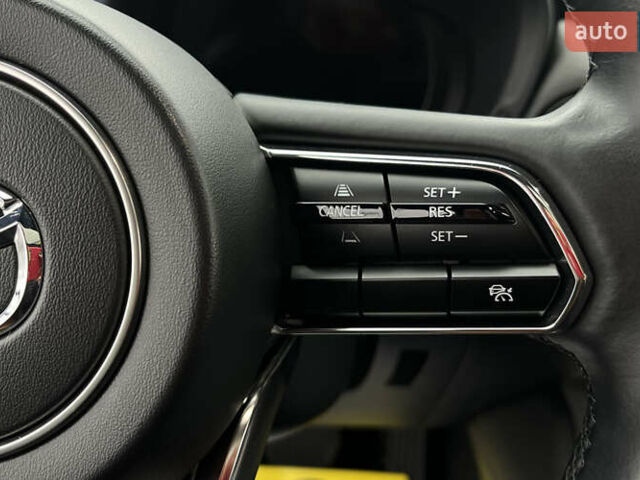 Сірий Мазда CX-90, об'ємом двигуна 2.49 л та пробігом 25 тис. км за 45999 $, фото 11 на Automoto.ua