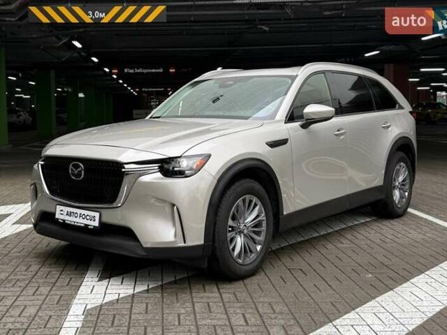 Серый Мазда CX-90, объемом двигателя 3.28 л и пробегом 25 тыс. км за 37990 $, фото 3 на Automoto.ua