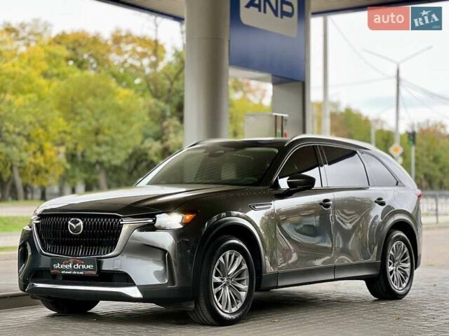 Мазда CX-90 2023 у Миколаєві на Automoto.ua Сірий Мазда CX-90, об'ємом двигуна 3.28 л та пробігом 21 тис. км за 39999 $, фото 2 на Automoto.ua